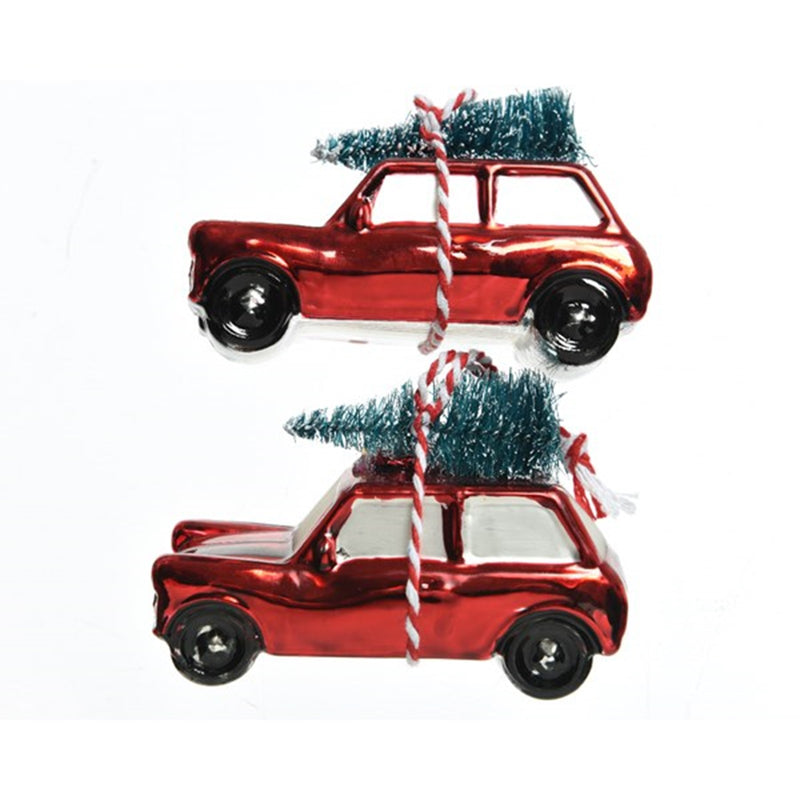 Auto mit Baum